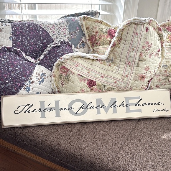 A personalized “There is no place like home” sign for your home. - Picture 1 of 4